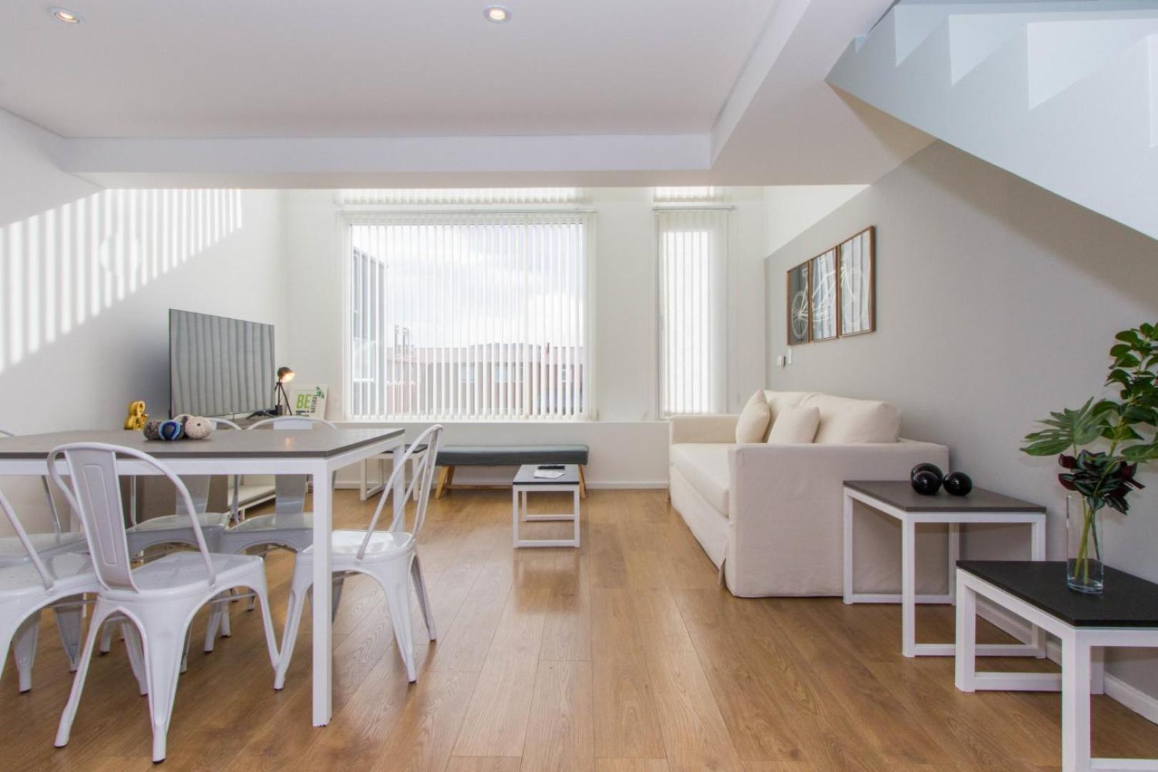 Gray Fox Apartments Deloqui อูซัวยา ภายนอก รูปภาพ