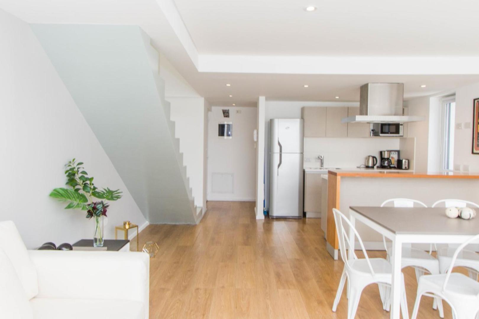 Gray Fox Apartments Deloqui อูซัวยา ภายนอก รูปภาพ
