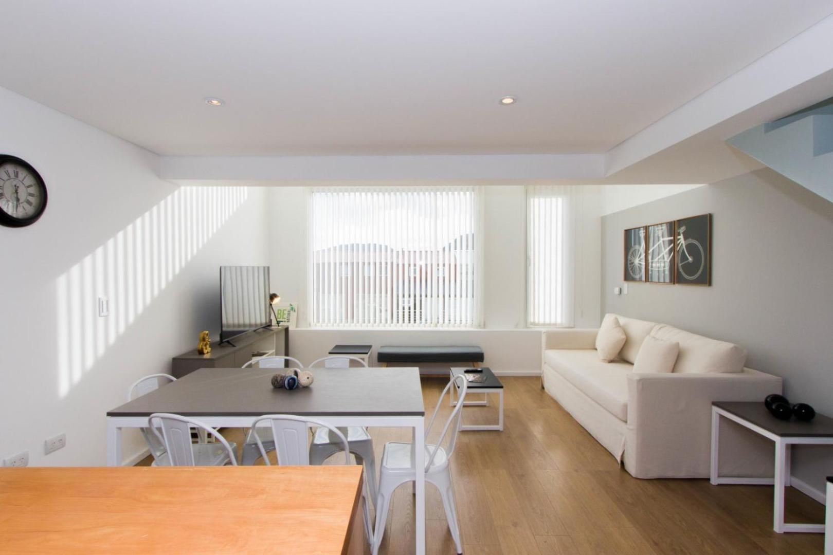 Gray Fox Apartments Deloqui อูซัวยา ภายนอก รูปภาพ